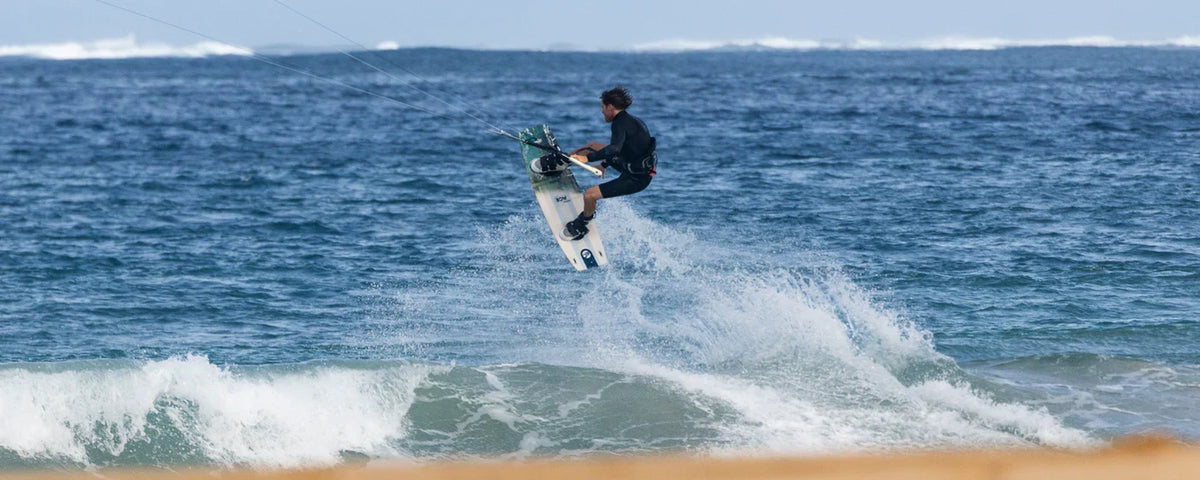 2025 Cabrinha Ace Apex TwinTip Kiteboard
