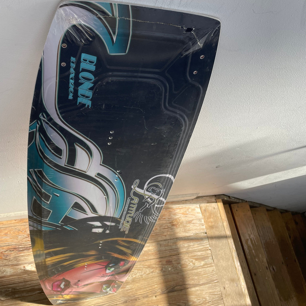 Demo Latitude Blonde 134x32 Cm Board Only