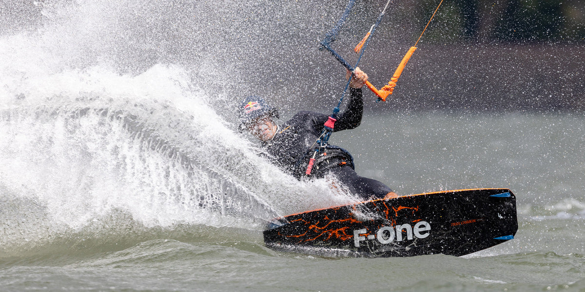 2024 / 2025 F-One TRAX HRD CARBON SERIES Kiteboard