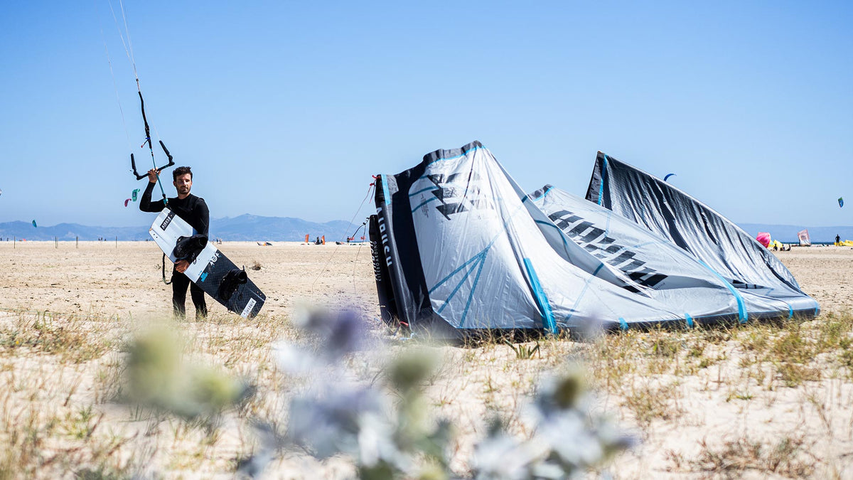 2022/2023 Airush Livewire Team V8 Kiteboard