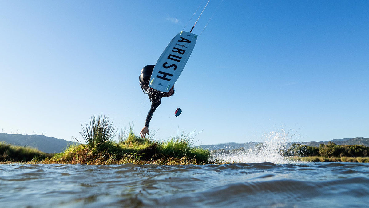 2022/2023 Airush Livewire Team V8 Kiteboard