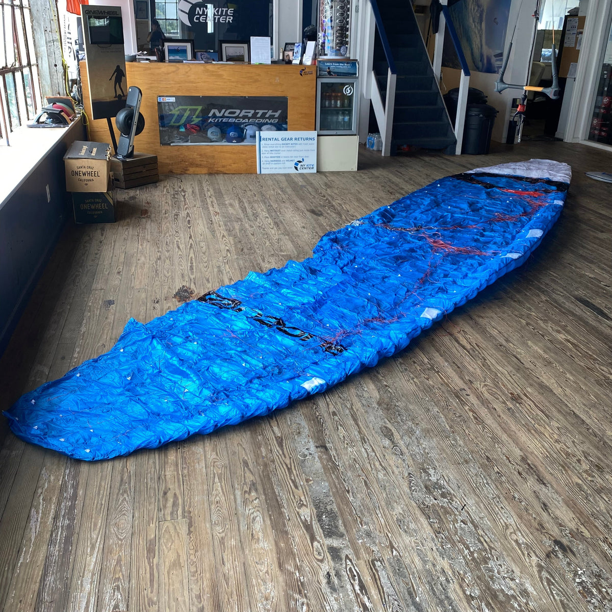 Demo Ozone R1 V2 11m Kitesurfing Kite Only Used