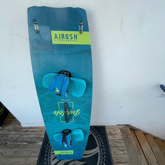 Demo 2021 Airush Switch Progression 145x44 Kiteboard Complete Used