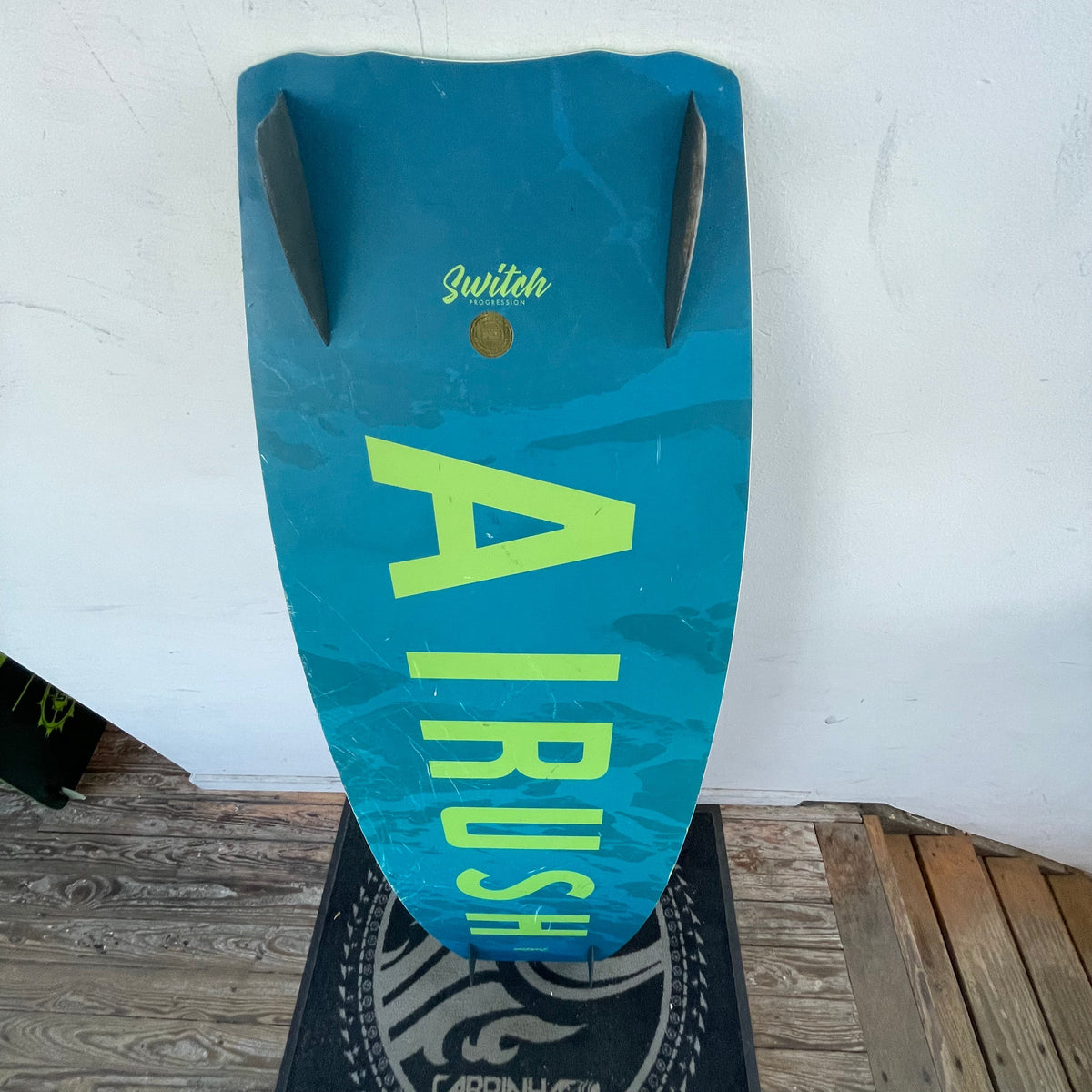 Demo 2021 Airush Switch Progression 145x44 Kiteboard Complete Used