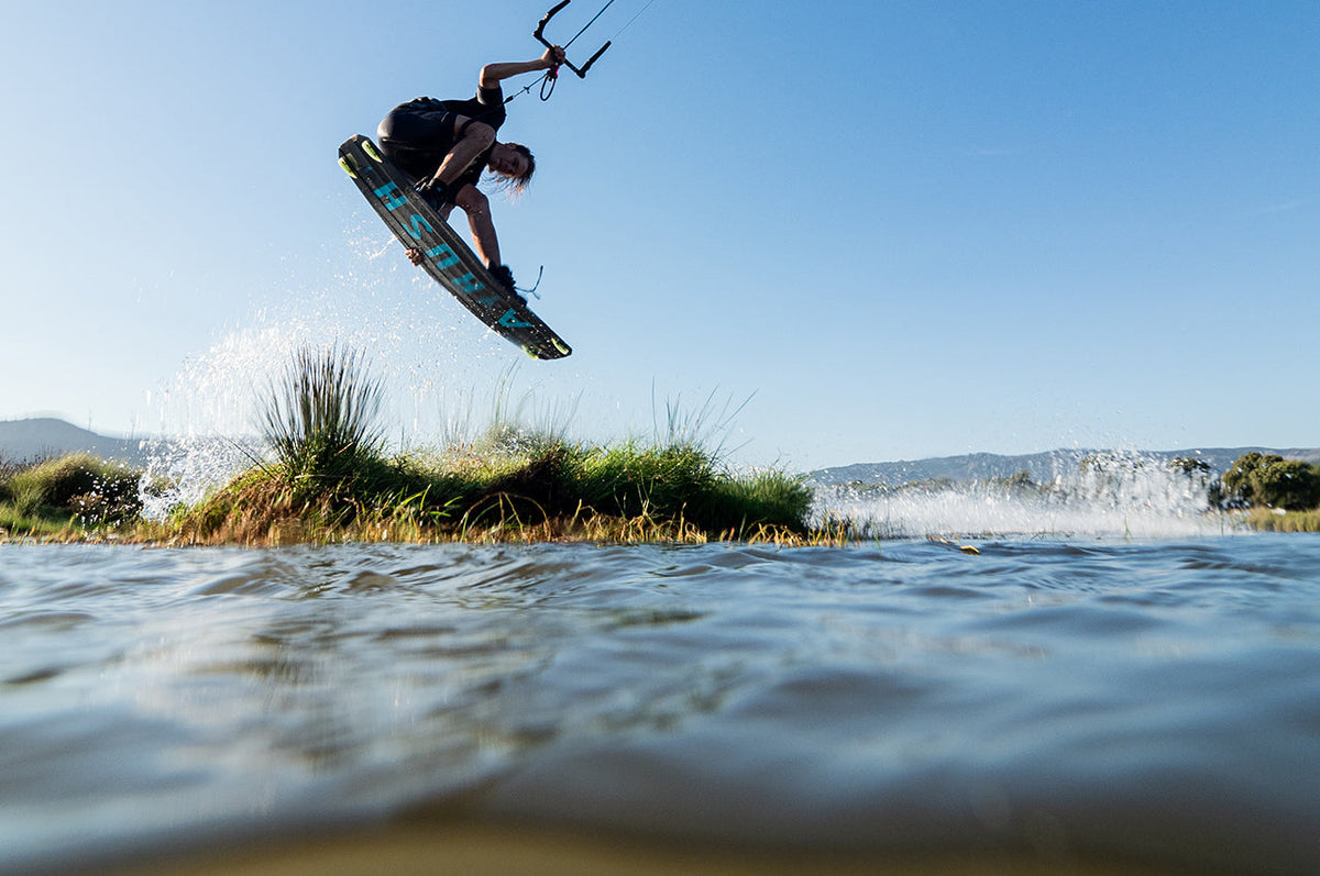 2022/2023 Airush Livewire V8 Kiteboard