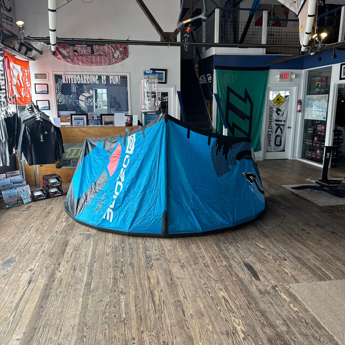 Demo Ozone 7m Reo V4 Kiteboarding Kite Only Used