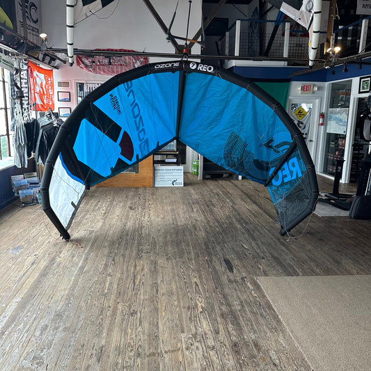 Demo Ozone 7m Reo V4 Kiteboarding Kite Only Used